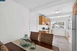 2926 Alta Mira Dr, Richmond, CA 94806 - Photo 17