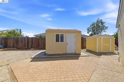 32235 Pulaski Dr, Hayward, CA 94544 - Photo 37