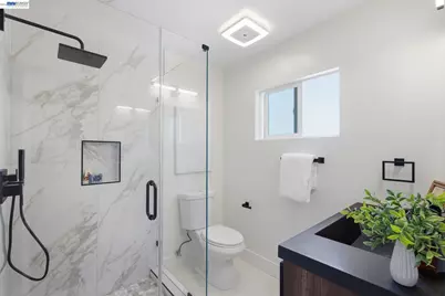 483 Heathcliff Dr, Pacifica, CA 94044 - Photo 19