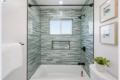 483 Heathcliff Dr, Pacifica, CA 94044 - Photo 23