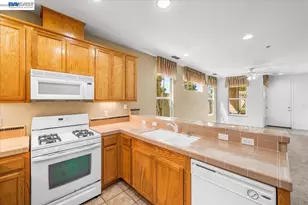 6685 Forget Me Not, Livermore, CA 94551 - Photo 17