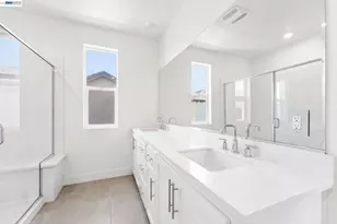 2107 Daimler St, Lathrop, CA 95330 - Photo 33