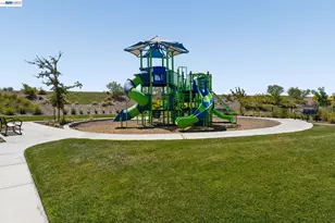 2107 Daimler St, Lathrop, CA 95330 - Photo 47