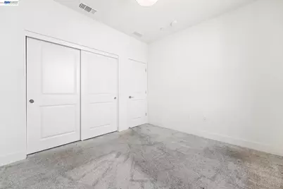 2107 Daimler St, Lathrop, CA 95330 - Photo 23