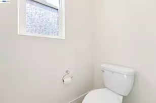 2107 Daimler St, Lathrop, CA 95330 - Photo 31