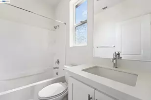 2107 Daimler St, Lathrop, CA 95330 - Photo 41