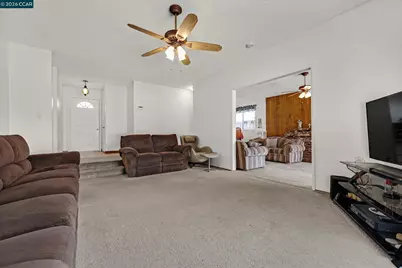 38087 Young Dr, Fremont, CA 94536 - Photo 5