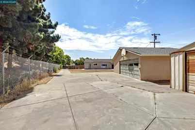 38087 Young Dr, Fremont, CA 94536 - Photo 23