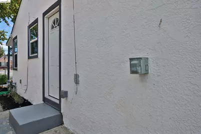 207 Bergedo, Oakland, CA 94603 - Photo 19