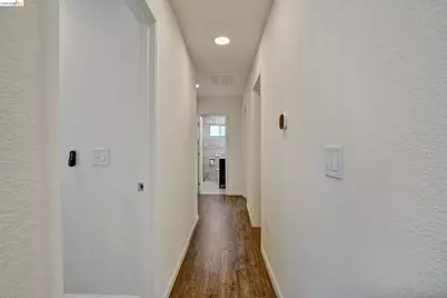 207 Bergedo, Oakland, CA 94603 - Photo 11