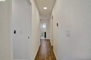 207 Bergedo, Oakland, CA 94603 - Photo 11
