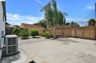 207 Bergedo, Oakland, CA 94603 - Photo 21
