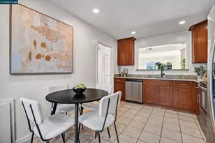 332 Marina Village Way, Benicia, CA 94510 - Photo 7