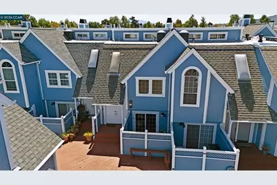 332 Marina Village Way, Benicia, CA 94510 - Photo 35
