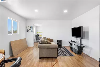 13690 Murphy Ave #E, San Martin, CA 95046 - Photo 27