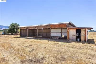 13690 Murphy Ave #E, San Martin, CA 95046 - Photo 17