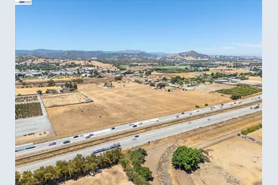 13690 Murphy Ave #E, San Martin, CA 95046 - Photo 49