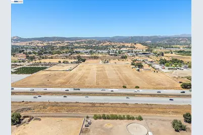 13690 Murphy Ave #E, San Martin, CA 95046 - Photo 47