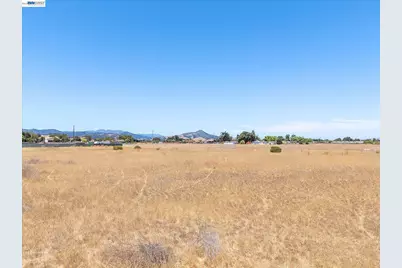 13690 Murphy Ave #E, San Martin, CA 95046 - Photo 5