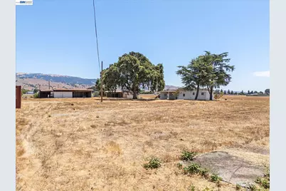 13690 Murphy Ave #E, San Martin, CA 95046 - Photo 7