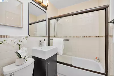 2722 Vicente St, San Francisco, CA 94116 - Photo 15