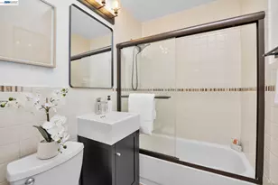 2722 Vicente St, San Francisco, CA 94116 - Photo 15