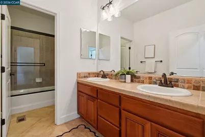 4360 Kingswood Dr, Concord, CA 94518 - Photo 59
