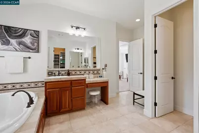 4360 Kingswood Dr, Concord, CA 94518 - Photo 37