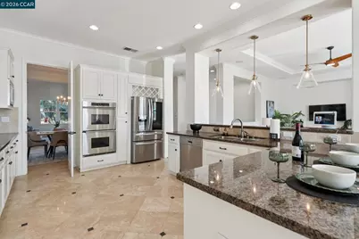 4360 Kingswood Dr, Concord, CA 94518 - Photo 17