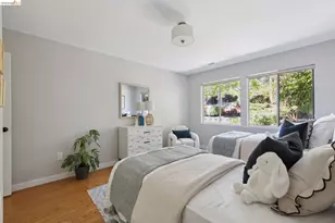 22 Littlewood Dr, Piedmont, CA 94611 - Photo 41
