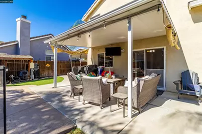 2211 Bridle Creek Circle, Tracy, CA 95377 - Photo 43