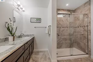 15743 Via Sorrento, San Lorenzo, CA 94580 - Photo 21