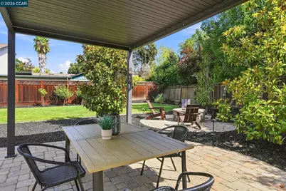 100 Pleasant Valley Dr, Walnut Creek, CA 94597 - Photo 29