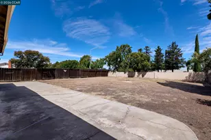 1249 Metten Ave, Pittsburg, CA 94565 - Photo 21