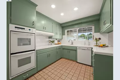 38660 Kimbro St, Fremont, CA 94536 - Photo 13