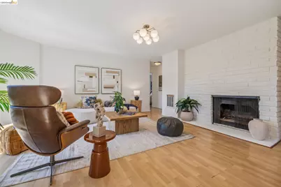 385 Jayne Ave #301, Oakland, CA 94610 - Photo 9
