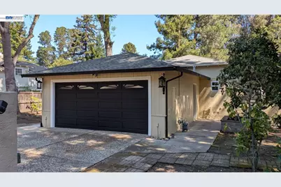 97 Belleau Ave, Atherton, CA 94027 - Photo 3