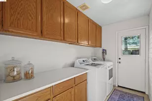 1049 Meadowgate Way, Brentwood, CA 94513 - Photo 27