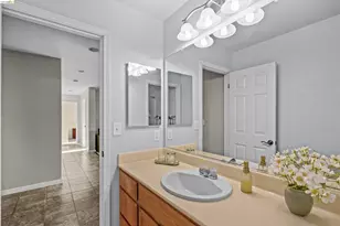 1049 Meadowgate Way, Brentwood, CA 94513 - Photo 23
