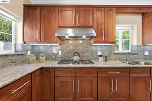 7420 Skyline Blvd, Oakland, CA 94611 - Photo 41