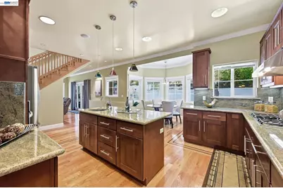 7420 Skyline Blvd, Oakland, CA 94611 - Photo 33