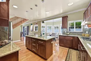 7420 Skyline Blvd, Oakland, CA 94611 - Photo 33