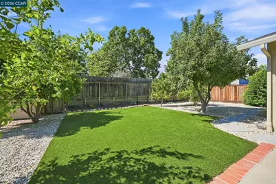 2225 Saint George Drive, Concord, CA 94520 - Photo 29