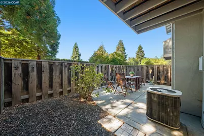 163 Holiday Hills Dr, Martinez, CA 94553 - Photo 25