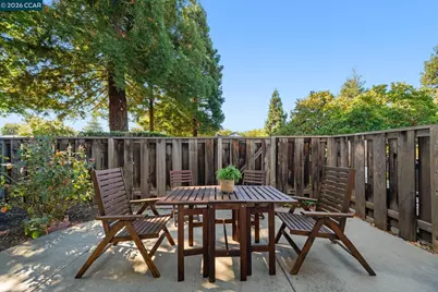 163 Holiday Hills Dr, Martinez, CA 94553 - Photo 23