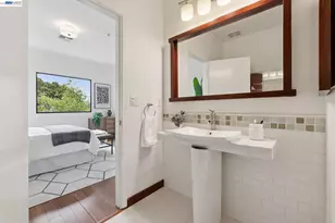 1215 Wood St, Oakland, CA 94607 - Photo 21