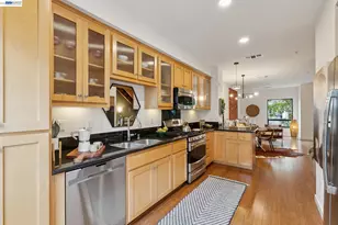 1215 Wood St, Oakland, CA 94607 - Photo 9