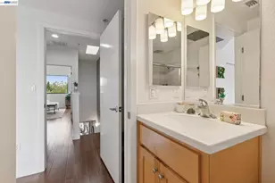 1215 Wood St, Oakland, CA 94607 - Photo 25