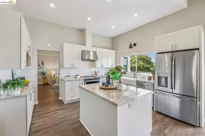 24009 Janssen Ct, Hayward, CA 94541 - Photo 15