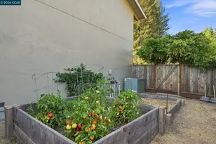 3960 Campolindo Dr, Moraga, CA 94556 - Photo 41